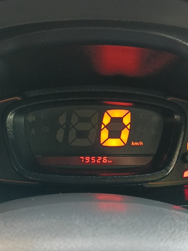 Second-hand 2016 Renault KWID RXT for sale in Nashik-9