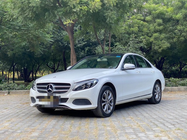 Second-hand 2015 Mercedes-Benz CLA 200 CGI Sport for sale in New Delhi-4