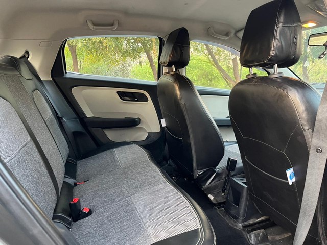 Tata Altroz XT Second-hand 2024 Tata Altroz XT for sale in Noida-14