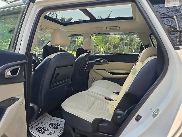 Second-hand 2025 Kia Carens Clavis HTX Plus Turbo DCT for sale in Mumbai-16