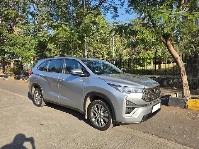 Second-hand 2024 Toyota Innova Hycross ZX(O) Hybrid for sale in Mumbai-9