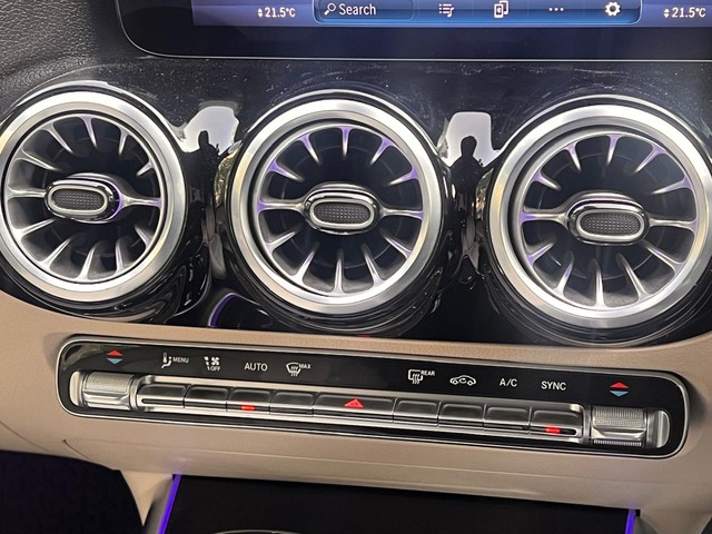 Second-hand 2024 Mercedes-Benz GLA 200 for sale in New Delhi-8