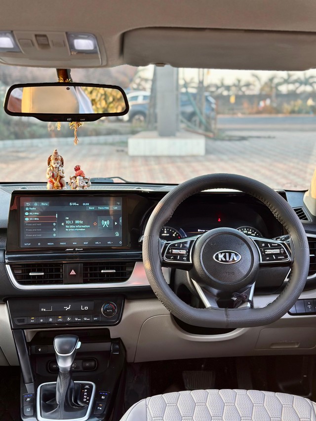 Second-hand 2019 Kia Seltos HTX Plus AT D for sale in Surat-12
