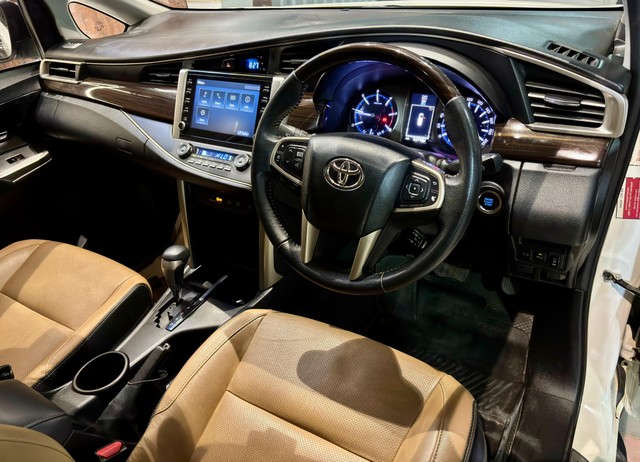 Second-hand 2021 Toyota Innova Crysta 2.4 ZX 7 STR for sale in Madurai-12