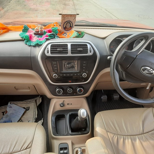 Second-hand 2016 Mahindra TUV 300 T8 for sale in Mumbai-5