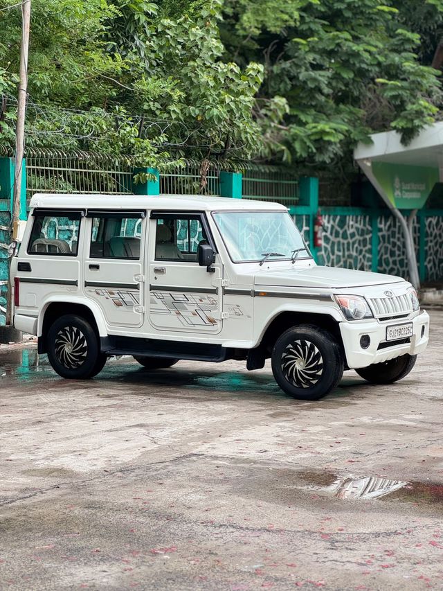 Mahindra Bolero SLX 2WD BSIII Second-hand 2016 Mahindra Bolero SLX 2WD BSIII for sale in Surat