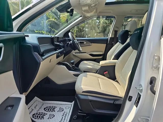 Second-hand 2025 Kia Carens Clavis HTX Plus Turbo DCT for sale in Mumbai-14