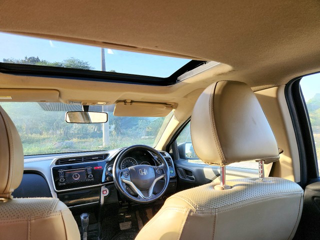 Second-hand 2015 Honda City i VTEC CVT VX for sale in New Delhi-22