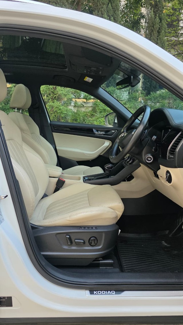Second-hand 2022 Skoda Kodiaq L & K BSVI for sale in Bangalore-8