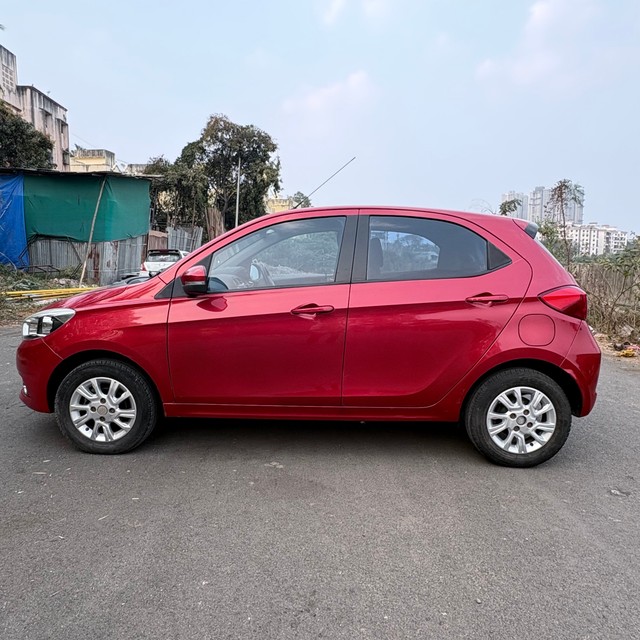 Second-hand 2017 Tata Tiago 1.2 Revotron XZA for sale in Pune-3