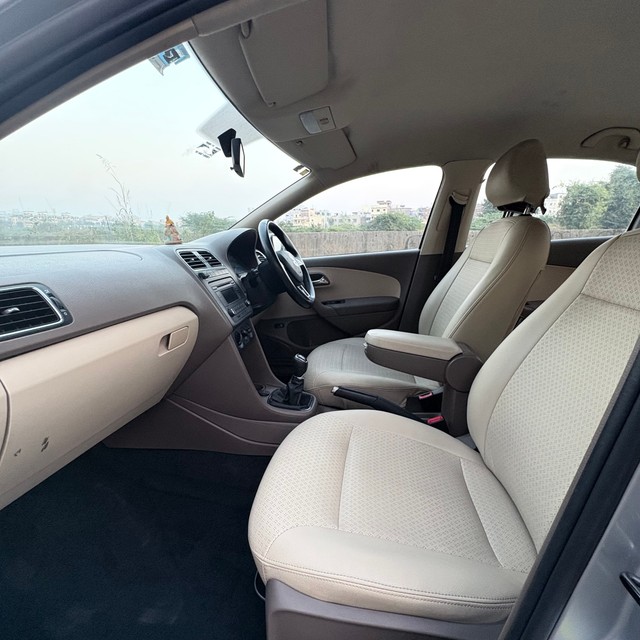 Second-hand 2014 Skoda Rapid 1.6 TDI Ambition Plus for sale in Pune-11