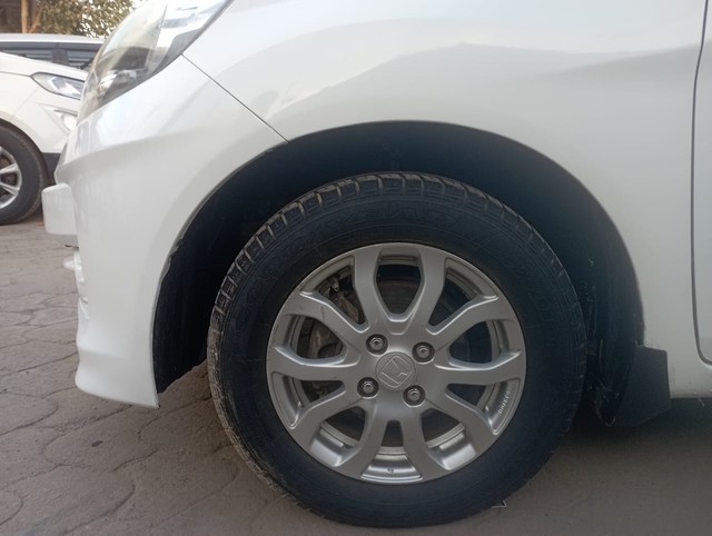 Second-hand 2015 Honda Amaze VX i-Vtech for sale in New Delhi-4