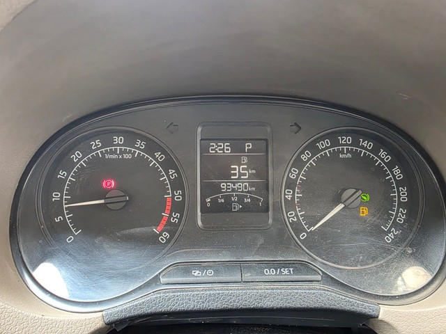 Second-hand 2016 Skoda Rapid 1.5 TDI AT Style Plus for sale in Bangalore-13