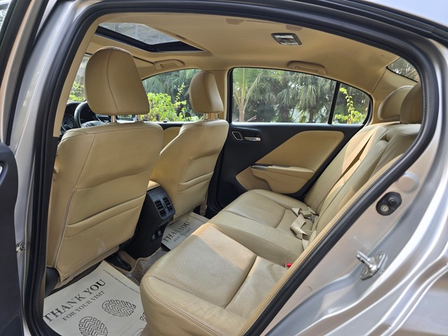 Second-hand 2018 Honda City i-VTEC ZX for sale in Mumbai-16