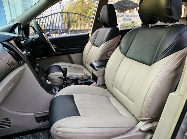 Second-hand 2015 Mahindra XUV500 R W10 FWD for sale in Mumbai-14