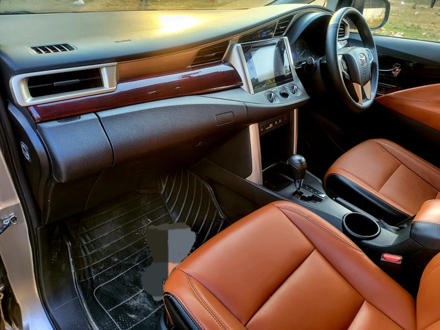 Second-hand 2020 Toyota Innova Crysta 2.8 GX AT BSIV for sale in New Delhi-12