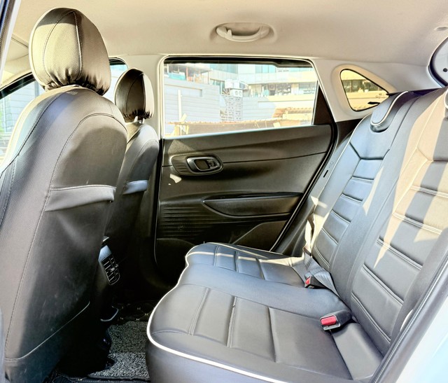 Second-hand 2022 Hyundai i20 Sportz BSVI for sale in Surat-10