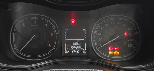 Second-hand 2018 Maruti Vitara Brezza VDi for sale in Allahabad-10