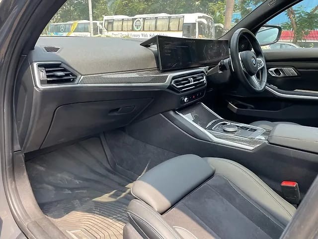 Second-hand 2023 BMW 3 Series M340i xDrive for sale in Mumbai-8