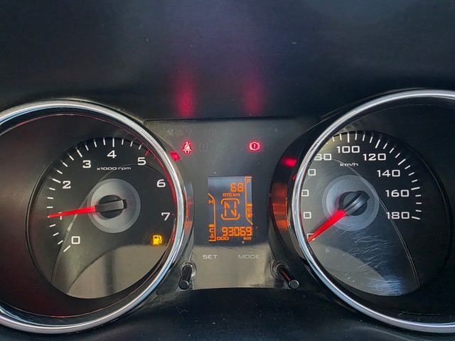 Second-hand 2016 Mahindra TUV 300 T8 for sale in Bangalore-14