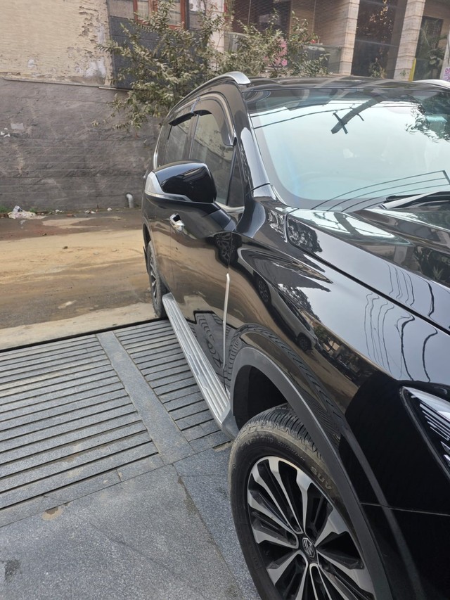 Second-hand 2021 MG Gloster Savvy 7-Str for sale in New Delhi-1