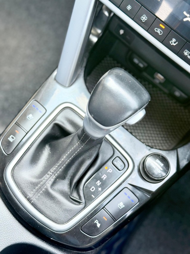 Second-hand 2022 Kia Seltos X-Line Diesel AT for sale in Surat-16