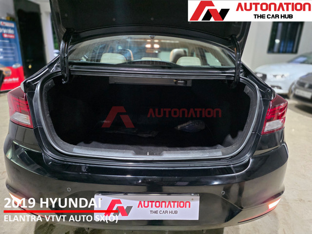 Second-hand 2019 Hyundai Elantra 2.0 SX Option AT for sale in Kolkata-11
