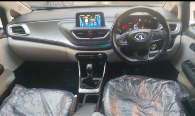 Tata Altroz XZ CNG Second-hand 2023 Tata Altroz XZ CNG for sale in New Delhi-7
