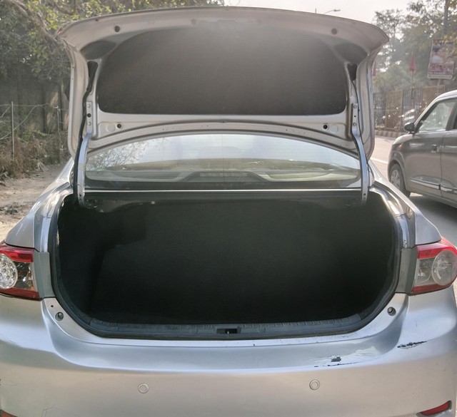 Second-hand 2011 Toyota Corolla Altis G for sale in Gurgaon-5