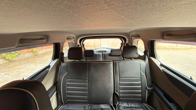 Second-hand 2024 Renault Triber RXZ for sale in New Delhi-4