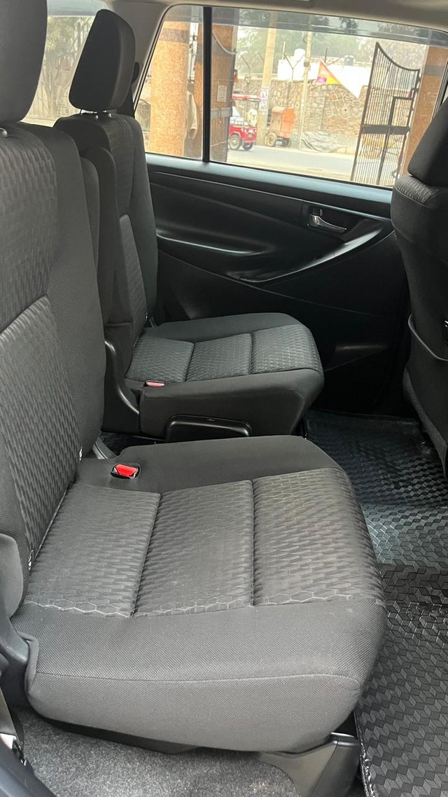 Second-hand 2022 Toyota Innova Crysta 2.4 G 7 STR for sale in New Delhi-8