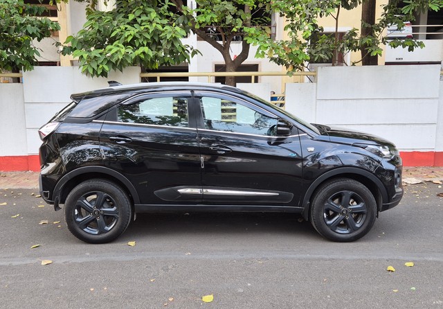 Tata Nexon EV XZ Plus Dark Edition - Photo 3