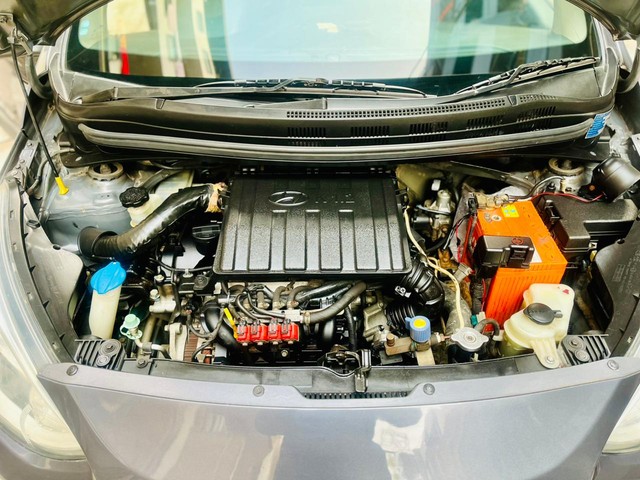 Second-hand 2017 Hyundai Xcent 1.2 VTVT E Plus for sale in New Delhi-4