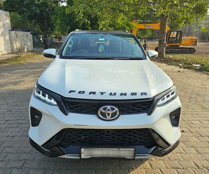 2018 Toyota Fortuner 2.8 2WD AT BSIV