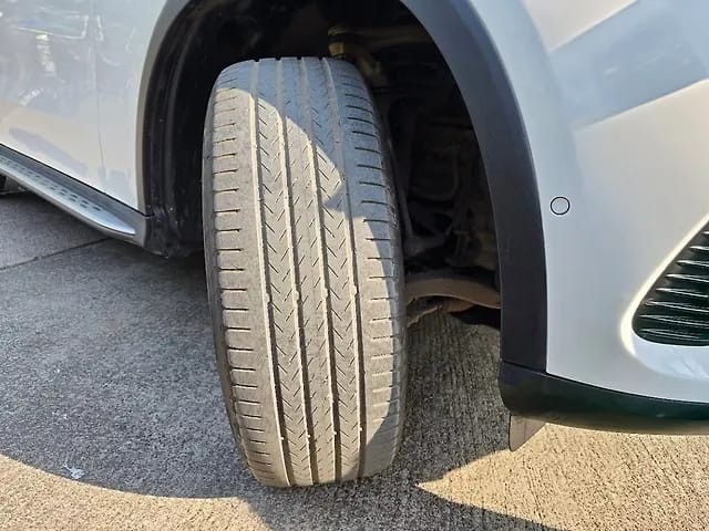 Second-hand 2023 Mercedes-Benz GLC 300 for sale in Mumbai-5