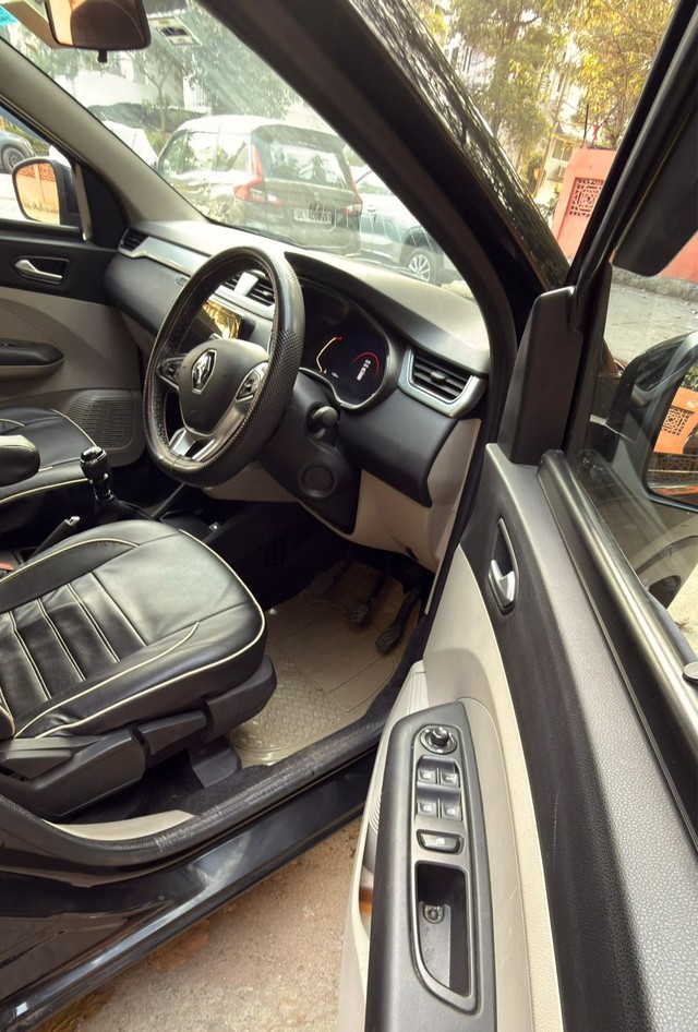 Second-hand 2024 Renault Triber RXZ for sale in New Delhi-9