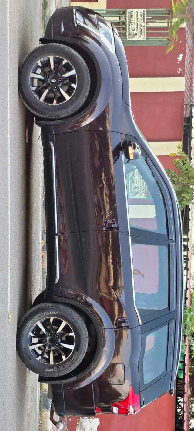 Second-hand 2018 Mahindra XUV500 W11 FWD Diesel for sale in Allahabad-4