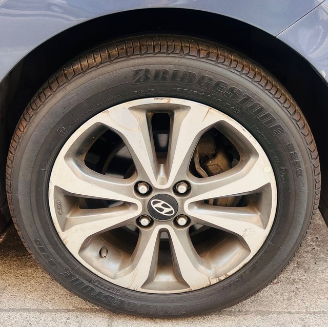 Second-hand 2014 Hyundai Xcent 1.2 Kappa SX for sale in Mumbai-4