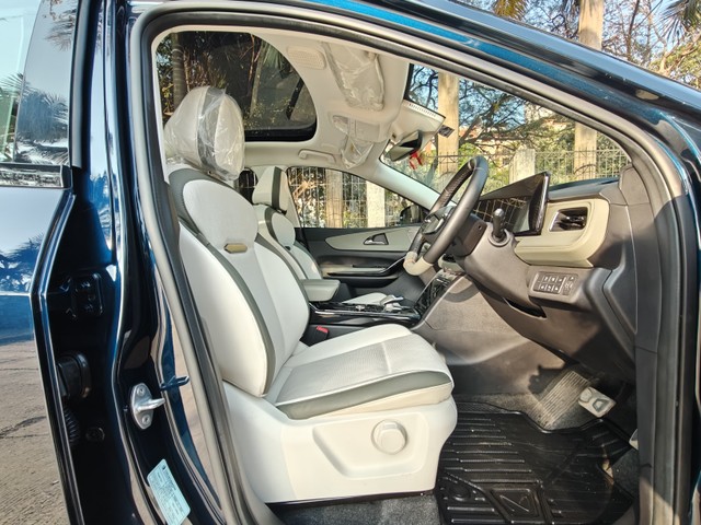 Mahindra XEV 9e Pack Three Second-hand 2025 Mahindra XEV 9e Pack Three for sale in Mumbai-13