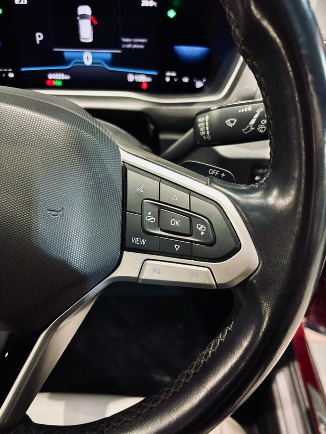 Second-hand 2022 Volkswagen Taigun 1.0 TSI Topline AT BSVI for sale in Madurai-5