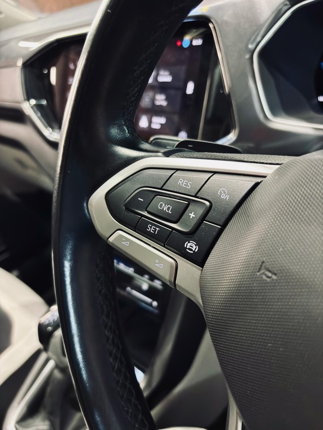 Second-hand 2022 Volkswagen Taigun 1.0 TSI Topline AT BSVI for sale in Madurai-10