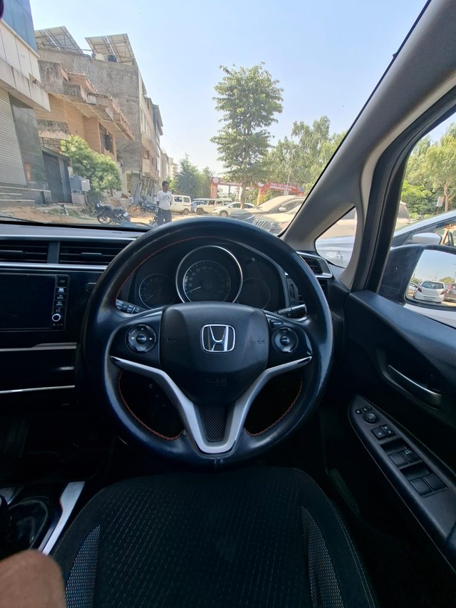 Second-hand 2019 Honda WR-V i-DTEC VX for sale in Jaipur-6