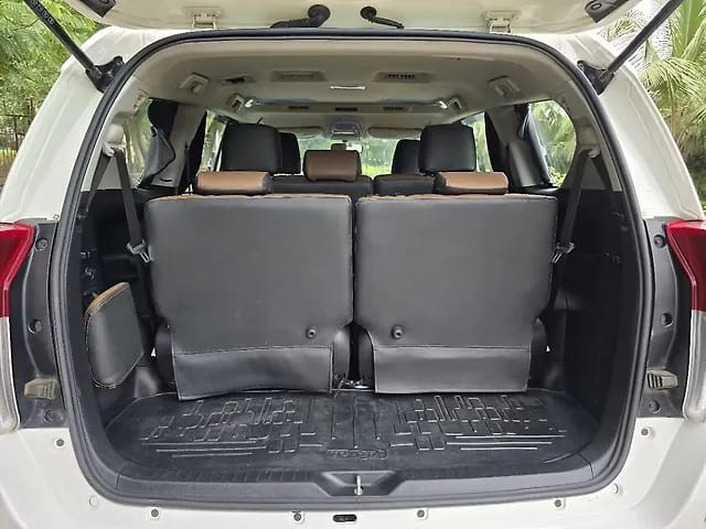 Second-hand 2022 Toyota Innova Crysta 2.4 VX 8 STR for sale in Mumbai-11