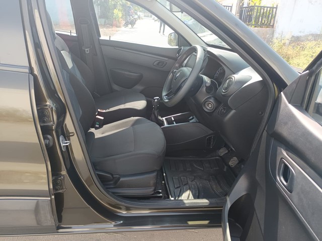 Second-hand 2023 Renault KWID 1.0 RXT for sale in Hyderabad-11