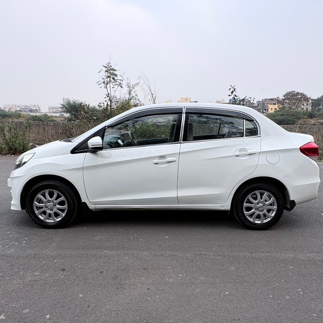 Second-hand 2015 Honda Amaze VX i-Vtech for sale in Pune-4