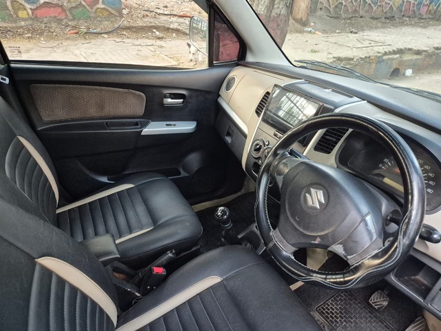 Second-hand 2015 Maruti Suzuki Wagon R LXI CNG for sale in Thane-4