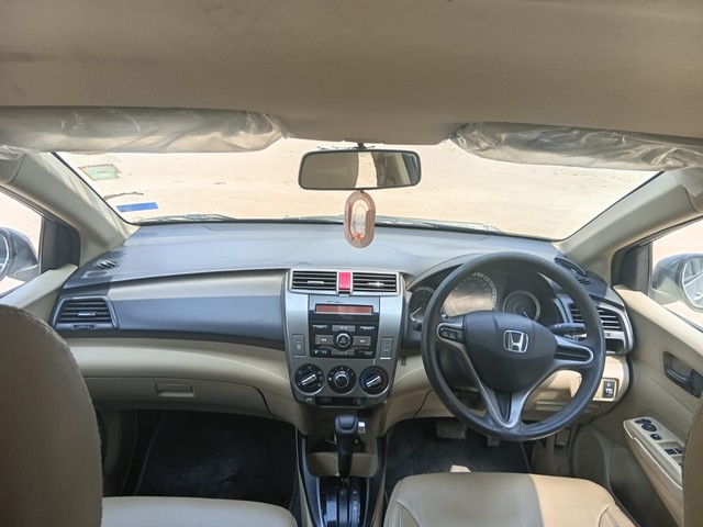 Second-hand 2013 Honda City 1.5 S AT for sale in Pune-7