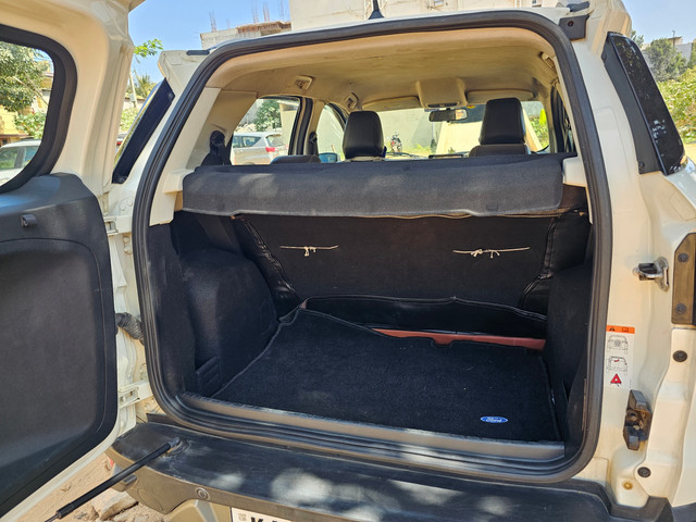 Second-hand 2020 Ford Ecosport 1.5 Diesel Titanium for sale in Bangalore-11