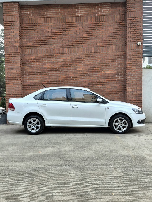 Volkswagen Vento 1.5 TDI Highline Second-hand 2014 Volkswagen Vento 1.5 TDI Highline for sale in Nashik-1