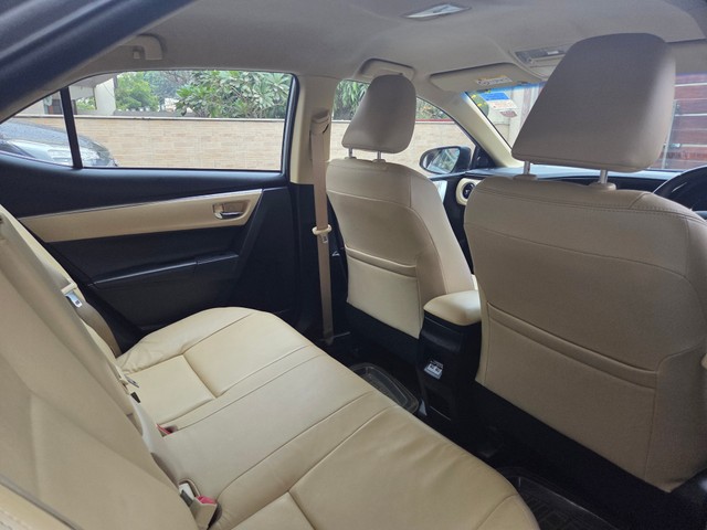 Second-hand 2018 Toyota Corolla Altis 1.8 VL CVT for sale in New Delhi-4